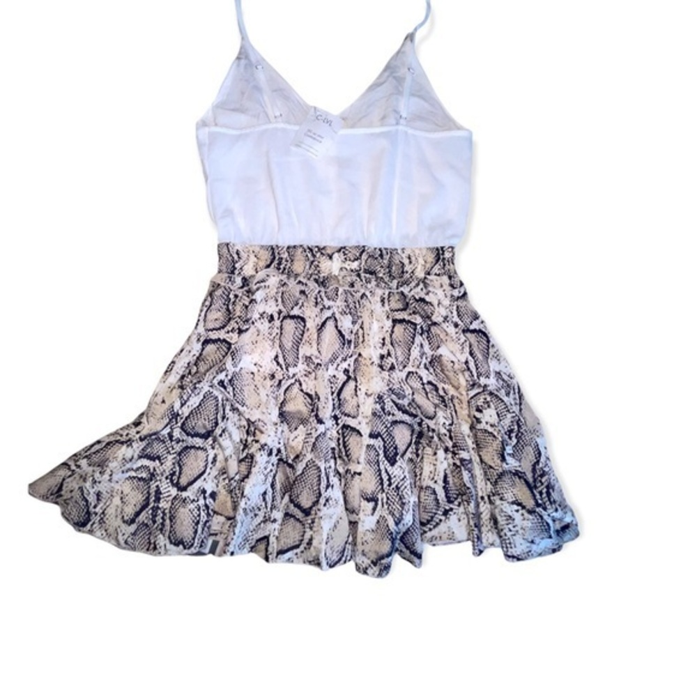 Printed romper - Picture 6 of 15